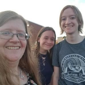 Meet your Posher, Amber